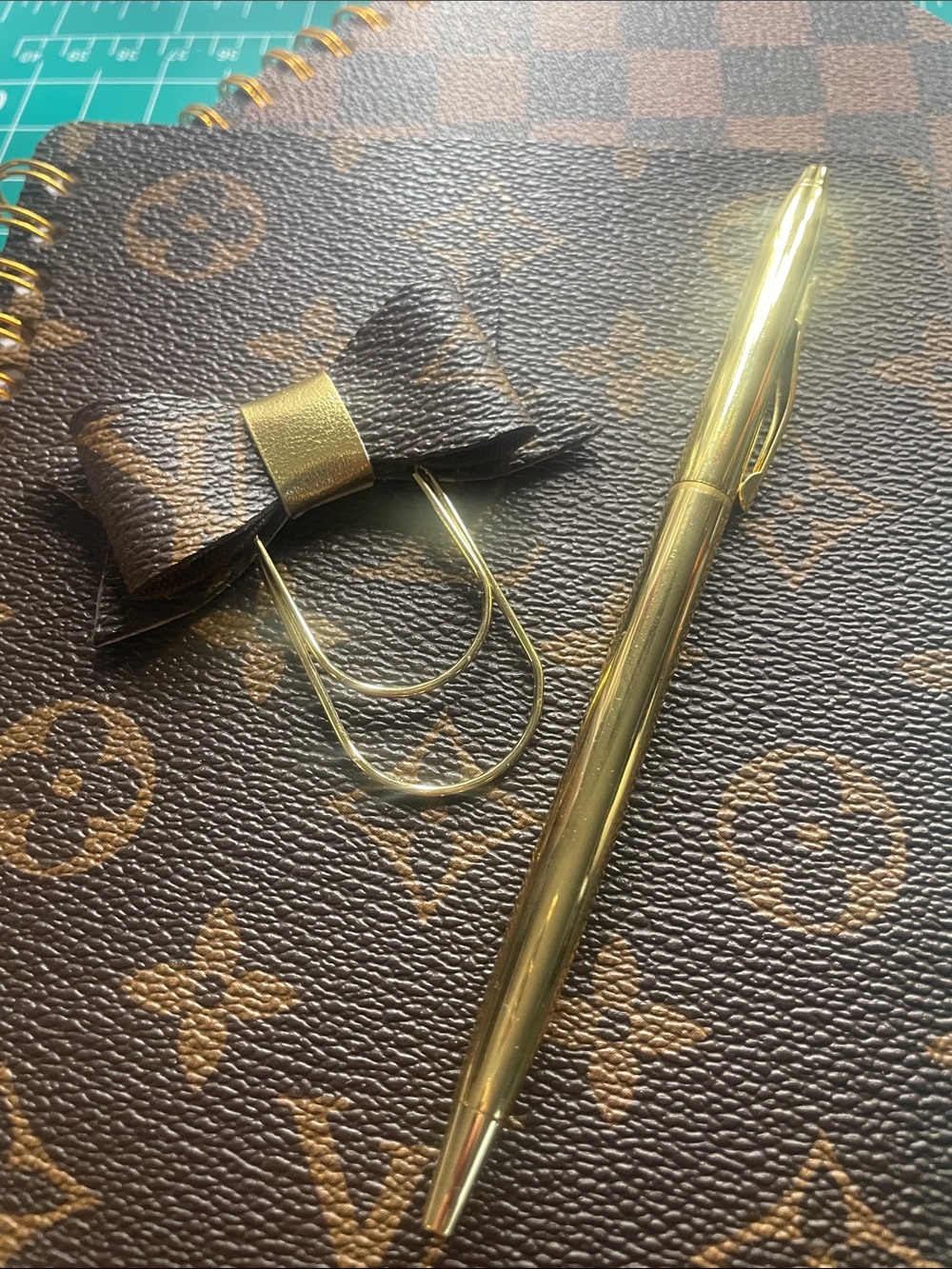 Brown Handmade 5X7 Notebook (gold pen not included))